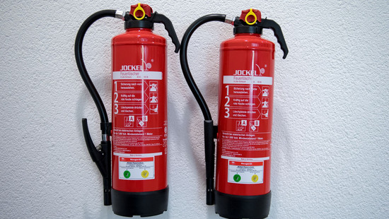 Wiesbadener Kaufhausbrand: Flammen schnell unter Kontrolle