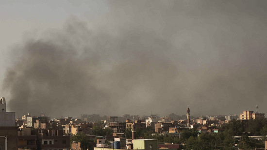Acht Tonnen Hilfsgüter vom Roten Kreuz erreichen Sudan