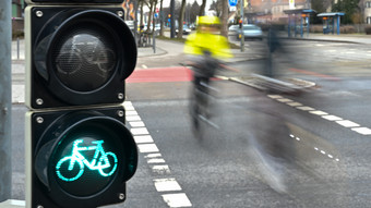 Kommunen wollen in Hessen Radfahrern grüne Welle schaffen