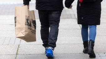 Einzelhandel in Hessen: Online-Handel sorgt für volle Kassen