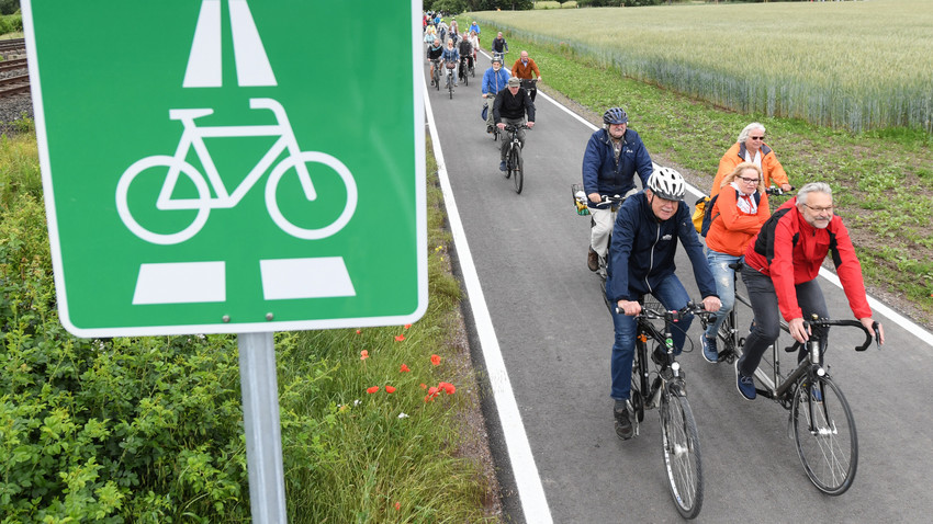 Radschnellweg Darmstadt-Frankfurt: Weiterer Abschnitt eröffnet