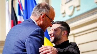 Selenskyj reist zu Merz nach Berlin