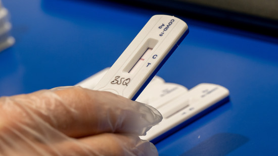 Lauterbach besorgt über Coronavirus-Variante XBB.1.5