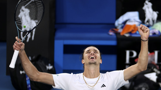Australian Open: Zverev kämpft sich in Melbourne ins Viertelfinale