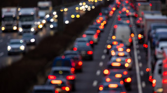 Störung im Hechtsheimer Tunnel legt die A60 bei Mainz lahm