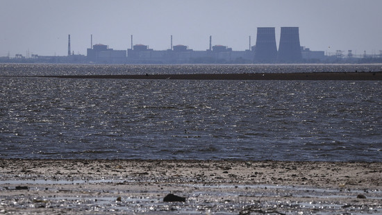 Kühlwasser für ukrainisches AKW: IAEA will Pegelstand selbst prüfen