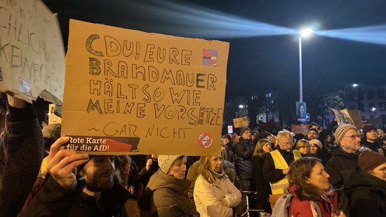 Darmstadt: Tausende bei Spontan-Demo