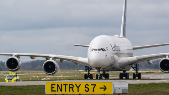 Behörde untersucht Zwischenfall mit Lufthansa-Airbus