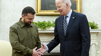 Neues US-Militärpaket für die Ukraine - Selenskyj reist nach Kanada