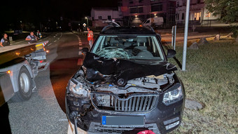 Gladenbach: Auto überholt und erfasst Fußgänger