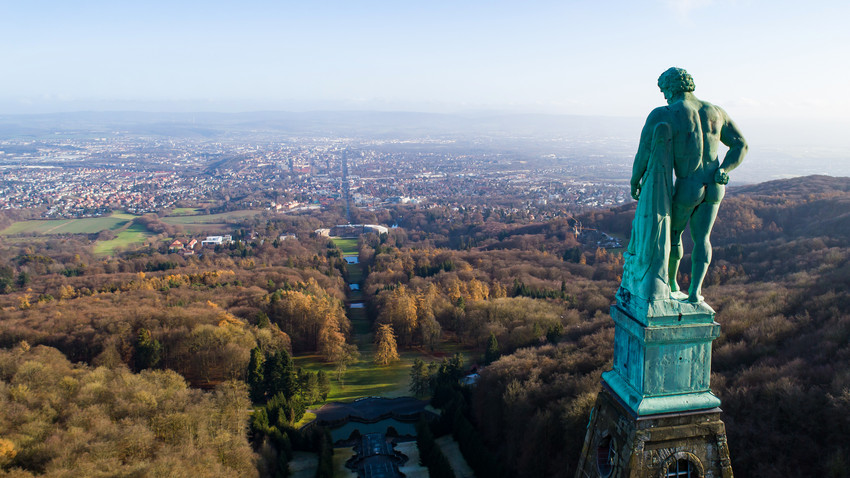 Es geht um rund 12 Millionen Euro jährlich - Kassel klagt gegen Zensus