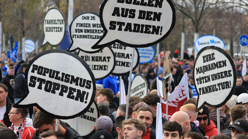 Fußballfan-Protest gegen Politik-Pläne