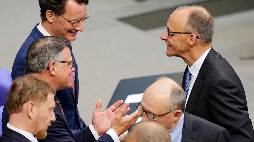 Merz scheitert im ersten Kanzler-Wahlgang: Reaktionen aus Hessen