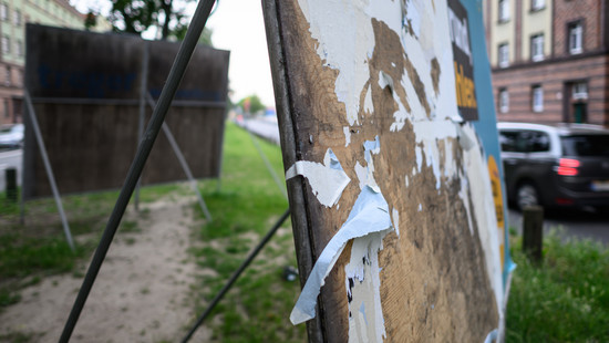 Maintal und Michelstadt: Wahlplakate abgerissen - erste Festnahmen