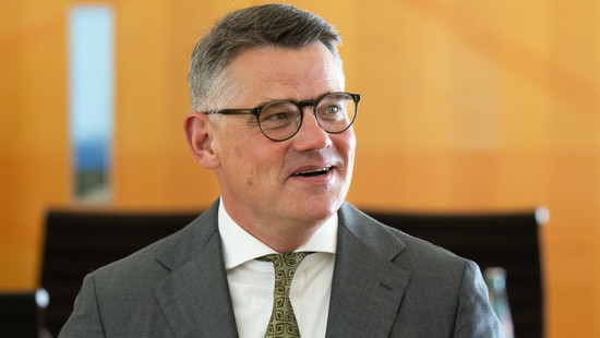 Rheins Erklärung: Schwarz-Rot in Hessen ruhiger als im Bund