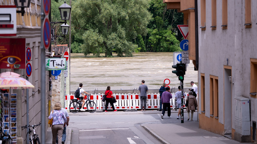 Hochwasser in Süddeutschland: Sechs Tote - Erneuter Regen droht