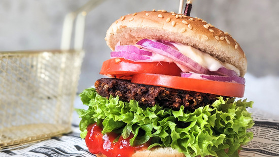 EU-Entscheidung: Veggie-Burger bleiben, veganer Speck nicht