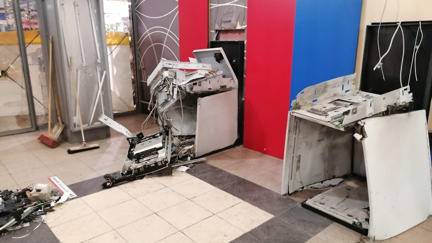 Zwei Geldautomaten im Forum Wetzlar gesprengt - Polizei sucht Zeugen