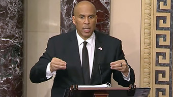 Booker bricht Rederekord im Senat mit 25 Stunden Protest
