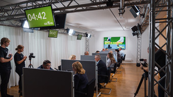Speed-Dating zur Landtagswahl: Hessen befragen Politiker