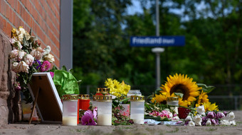 Urteil erwartet: Mädchen in Friedland vor Zug gestoßen haben