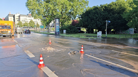 Erster Ring nach Wasserrohrbruch gesperrt