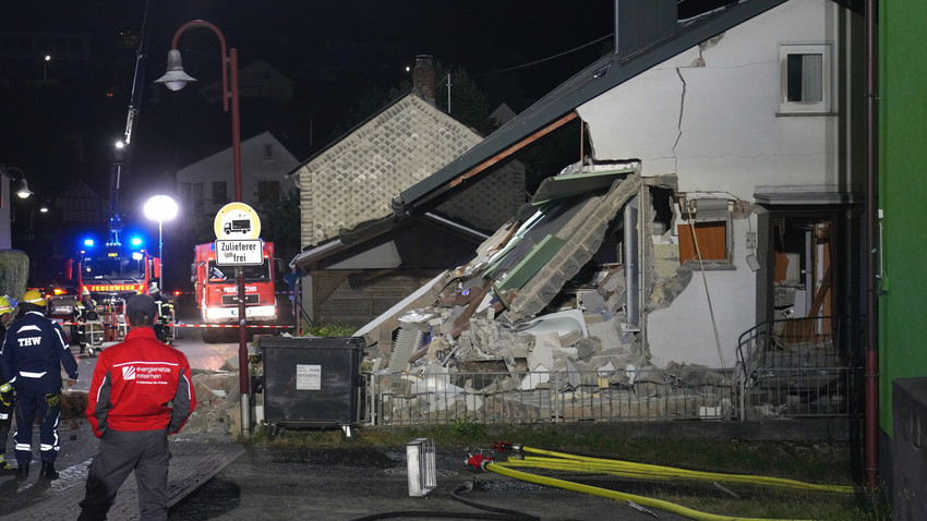 Haus in Rennerod explodiert: Bewohner schwer verletzt