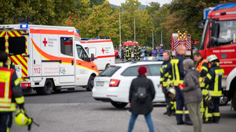 Ermittlungen nach Großeinsatz wegen Gasaustritts an Schule