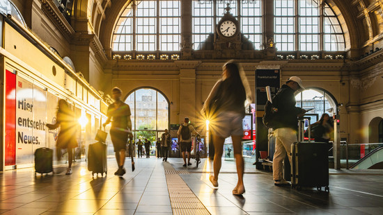 Deutsche Bahn schreibt seit langem wieder schwarze Zahlen