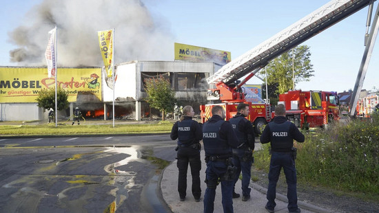 Bad Hersfeld: Neue Hinweise zu Möbelhausbränden