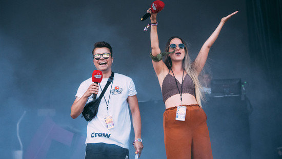 hot feature friday bei planet radio