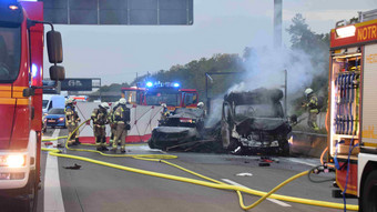 Unfall auf A5 bei Heidelberg: Identität der 2 Toten weiter unklar