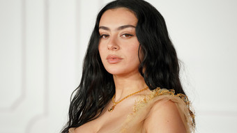 Charli XCX Wuthering Heights