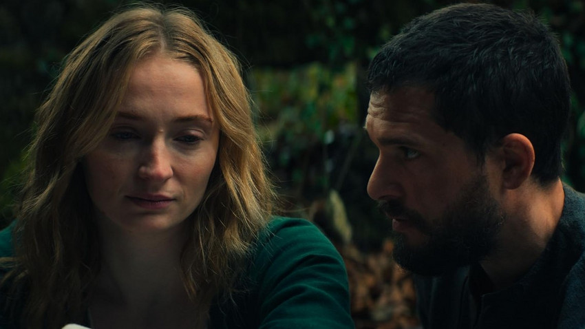 Sophie Turner & Kit Harrington in "The Dreadful"