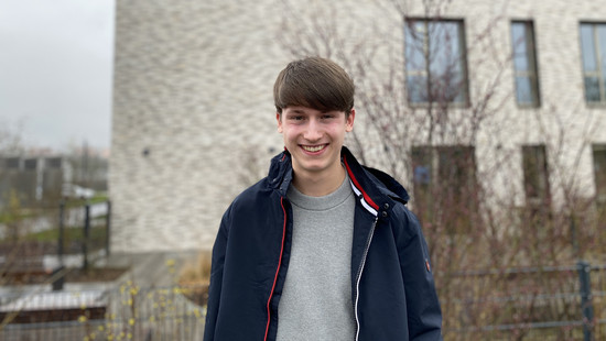18-Jähriger Schüler aus Heuchelheim erfindet Demokratie-App