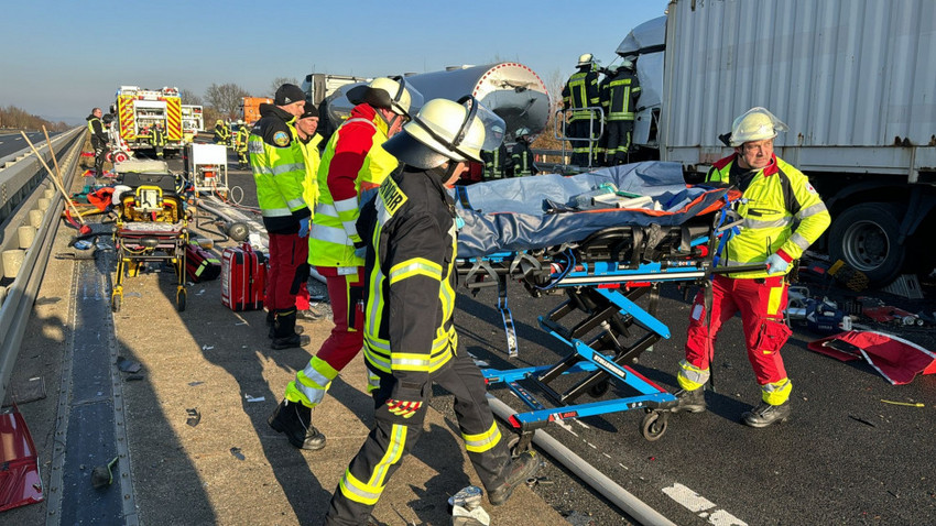 Nach dem tödlichen LKW-Unfall auf der A66: Fahrbahn wieder frei