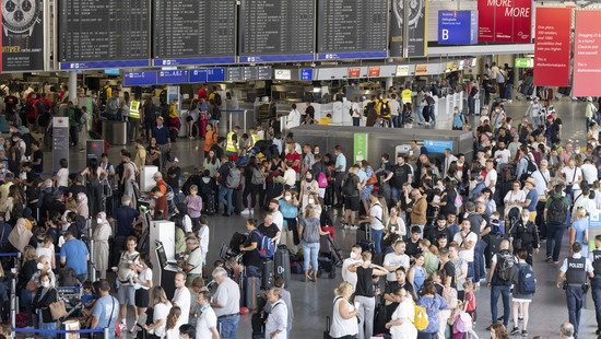 Trotz der Engpässe rechnet Fraport 2022 mit mehr Passagieren