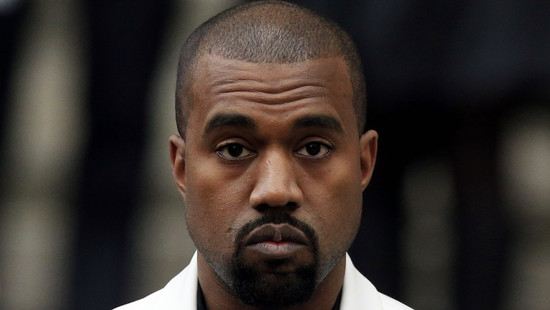 kanye west: mietet sich in stadion ein