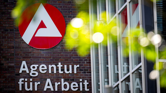 Arbeitslosenzahlen für Hessen: Wenig Veränderung am Arbeitsmarkt