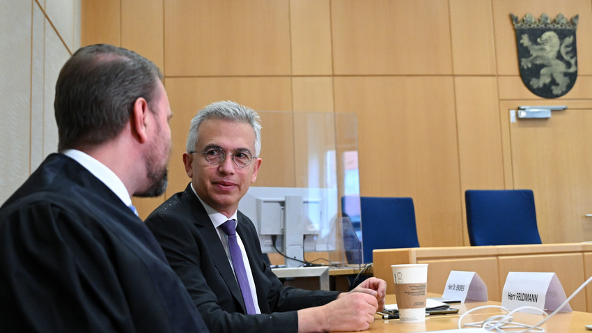 Offen, wann Prozess weiter geht: Frankfurts OB Feldmann hat Corona