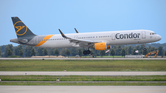 Turbulenzen: Rund 20 Verletzte in Condor-Maschine