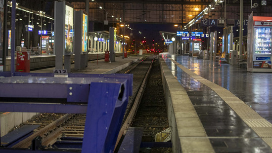 Brandbrief von Pro Bahn: "Stellwerke in Frankfurt endlich besetzen"