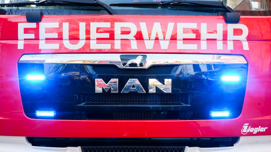 Haus brennt in Schmitten im Hochtaunus - hoher Sachschaden