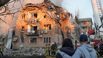 Viele Tote bei Luftangriffen - Kiew fordert neue Sanktionen