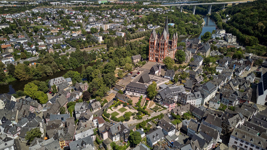 Sprinkleranlage ohne Notstrom - Parkhaus in Limburg geräumt