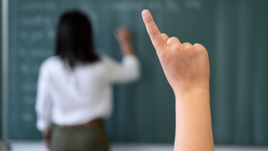 Weniger Hürden für Quereinsteiger als Lehrer in Hessen
