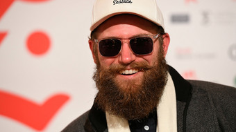 yella: ist der nikolaus-bart noch in?