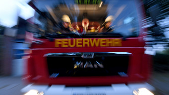 Unwetter macht Verkehrsprobleme: Stürmischer Wochenstart in Hessen