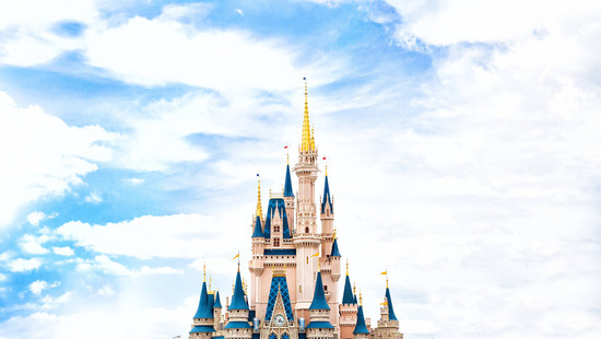 virtuellen filmabend mit disney+ starten