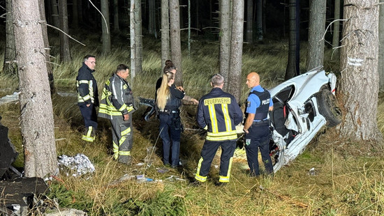 Schwerer Unfall im Taunus: Zwei Tote